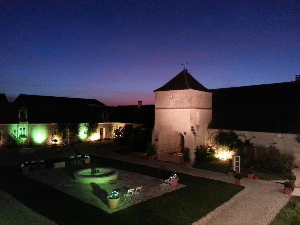 Manoir De La Rousselliere Aparthotel Loches Εξωτερικό φωτογραφία